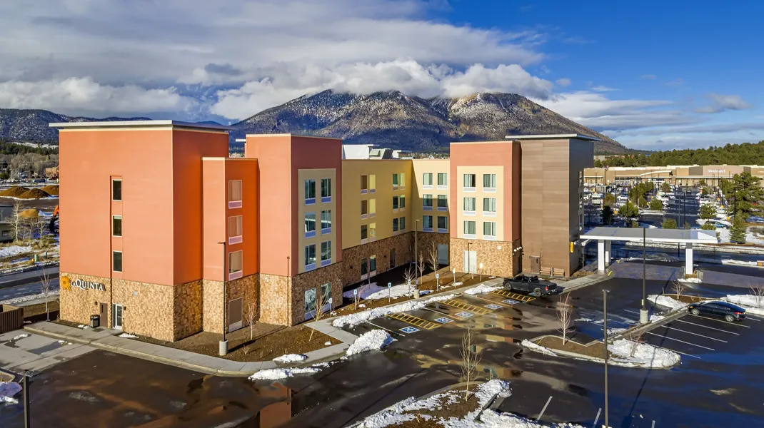 La Quinta Inn & Suites by Wyndham Flagstaff East I-40 hotel detail image 2