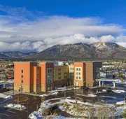 La Quinta Inn & Suites by Wyndham Flagstaff East I-40 hotel detail image 3
