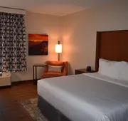La Quinta Inn & Suites by Wyndham Flagstaff East I-40 hotel detail image 7