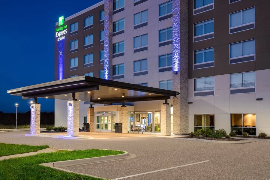 Holiday Inn Express & Suites Beloit by IHG hotel detail image 2
