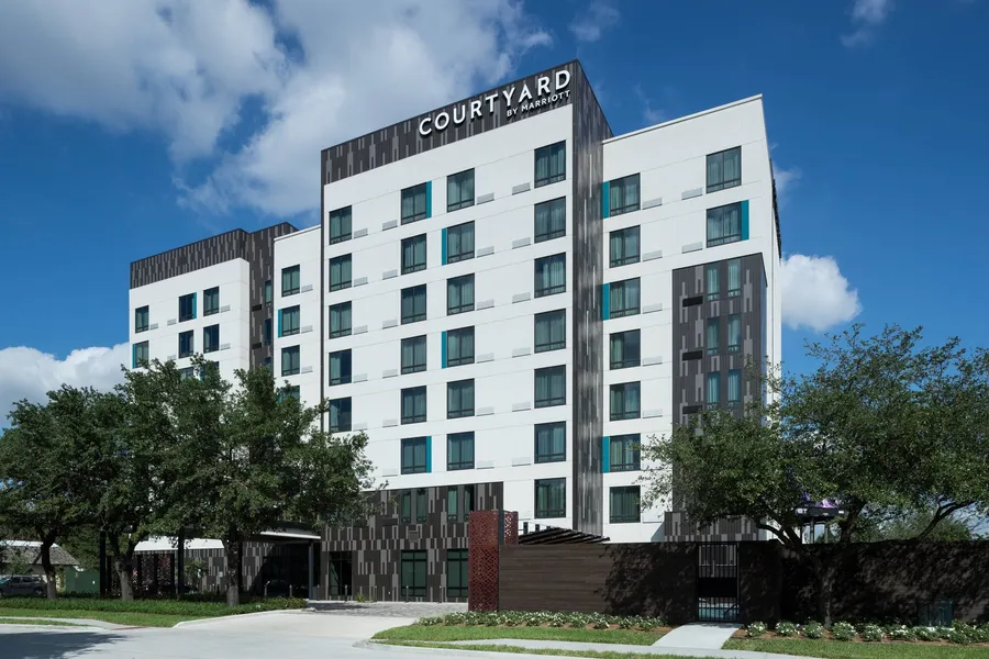 Courtyard by Marriott Houston Heights/I-10 hotel detail image 2