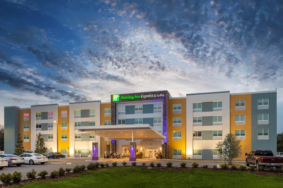 Holiday Inn Express & Suites Wildwood The Villages by IHG hotel detail image 2