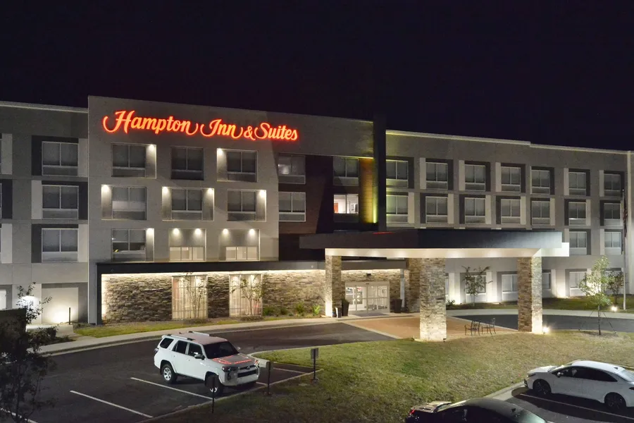 Hampton Inn & Suites by HIlton Charlotte North I 485 hotel detail image 2