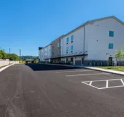 Econo Lodge Dayton North hotel detail image 3