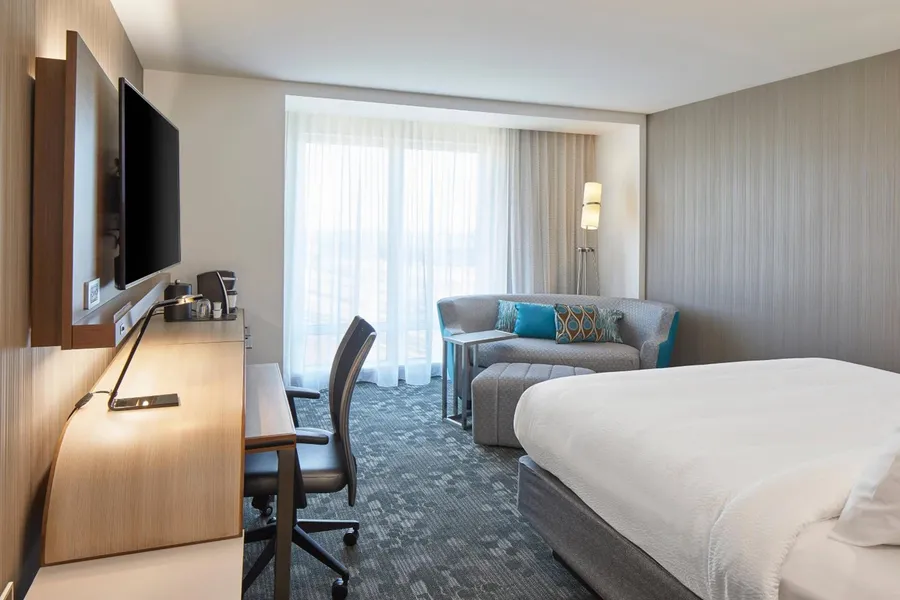 Courtyard by Marriott Baltimore Downtown/McHenry Row hotel detail image 2