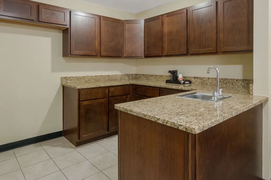 Quality Inn & Suites Roanoke - Fort Worth North hotel detail image 6
