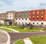 Holiday Inn Express & Suites Elkhart North by IHG hotel detail image 3
