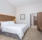 Holiday Inn Express & Suites Elkhart North by IHG hotel detail image 7