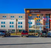 La Quinta Inn & Suites by Wyndham Galveston West Seawall hotel detail image 4