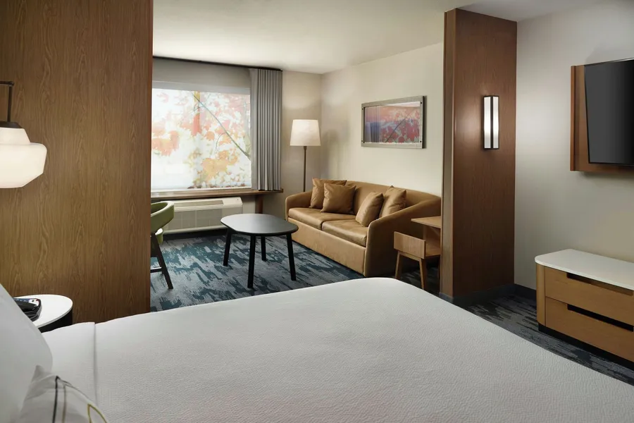 Fairfield Inn & Suites by Marriott Locust Grove I-75 South hotel detail image 6