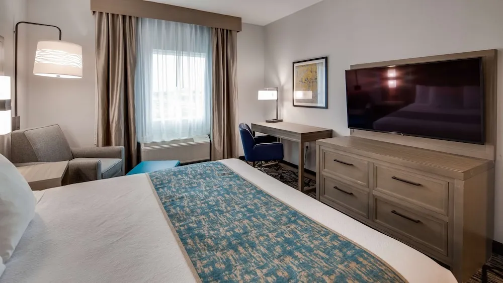 Best Western Plus Mid County hotel detail image 6