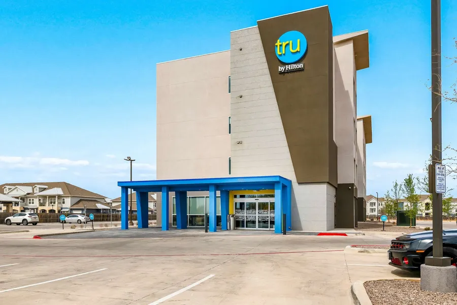 Tru By Hilton Midland hotel detail image 2
