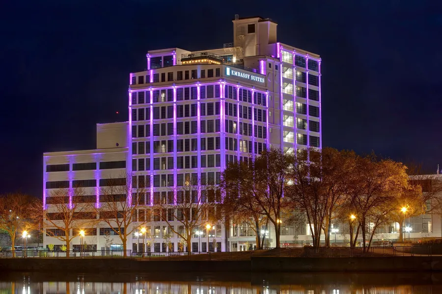 Embassy Suites by Hilton Rockford Riverfront hotel detail image 2