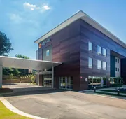 La Quinta Inn & Suites by Wyndham Oxford hotel detail image 3