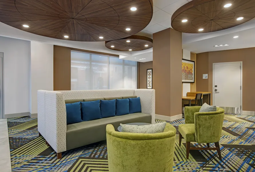 Holiday Inn Express Milwaukee Downtown by IHG hotel detail image 6