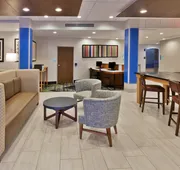 Holiday Inn Express & Suites Fayetteville by IHG hotel detail image 7