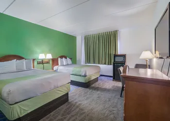 Badlands Inn & Suites hotel thumbnail 4
