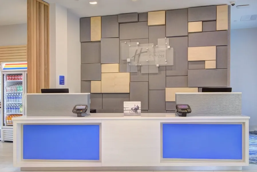Holiday Inn Express & Suites Charlotte Southwest by IHG hotel detail image 6