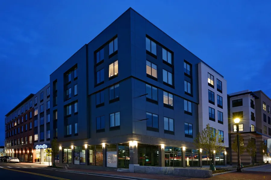 Hampton Inn Salem Boston hotel detail image 2
