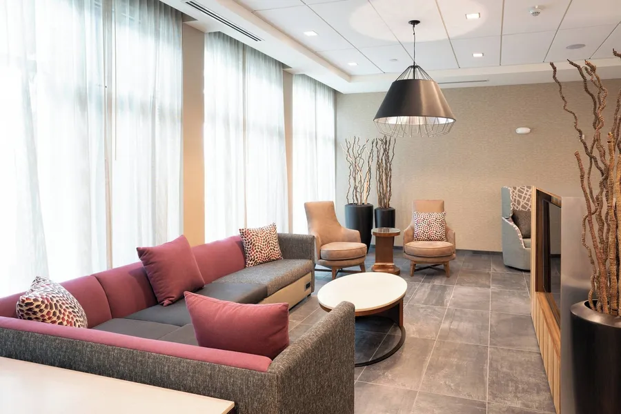 Courtyard by Marriott Charleston-North Charleston hotel detail image 2