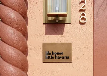 Life House Little Havana hotel thumbnail 3