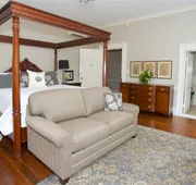 Dinsmore Boutique Inn hotel detail image 7