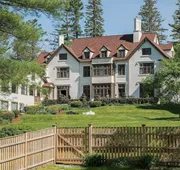 Seven Hills Inn hotel detail image 4