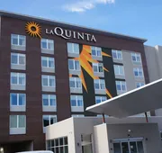 La Quinta Inn & Suites by Wyndham Mobile hotel detail image 3