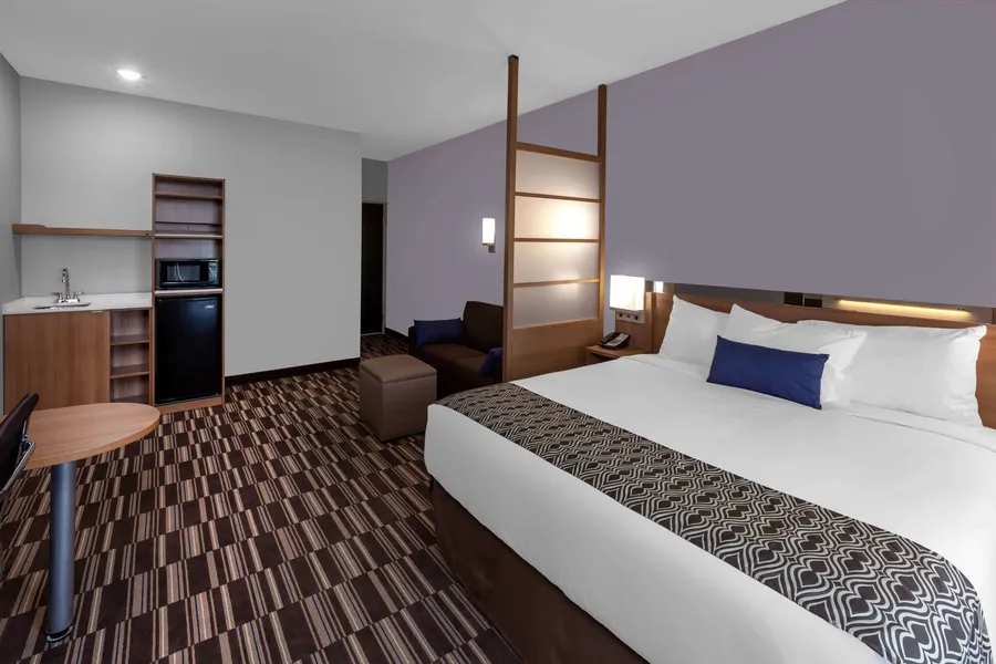 Microtel Inn & Suites by Wyndham College Station hotel detail image 6