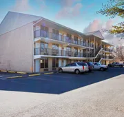 APM Inn & Suites hotel detail image 4