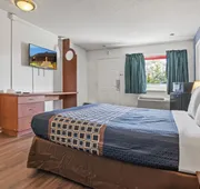 Economy Lodge hotel detail image 7