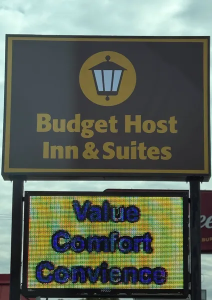 Budget Host Inn & Suites hotel detail image 2