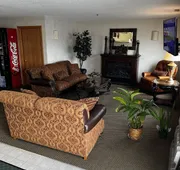 Budget Host Inn & Suites hotel detail image 4