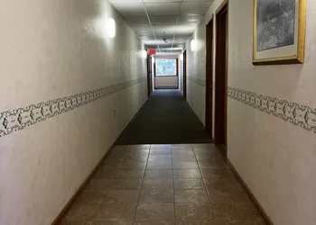 Budget Host Inn & Suites hotel thumbnail 6