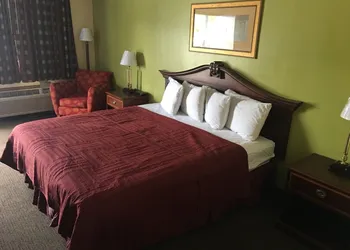 Economy Inn hotel thumbnail 4