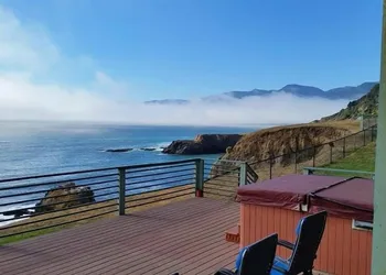 Inn Of The Lost Coast hotel thumbnail 3