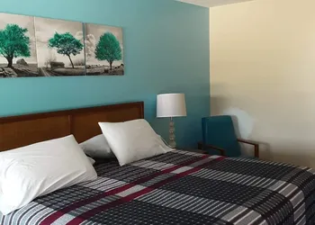 Ponce De Leon Motel hotel thumbnail 6
