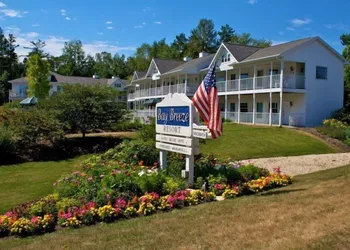 Bay Breeze Resort hotel thumbnail 5