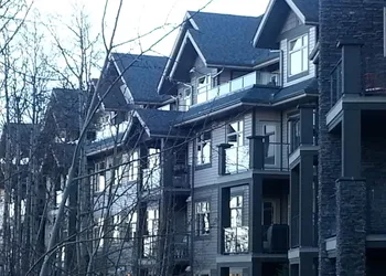 Pinnacle Inn & Suites Aspen hotel thumbnail 2