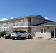 waintel studio-wainwright motel hotel detail image 3