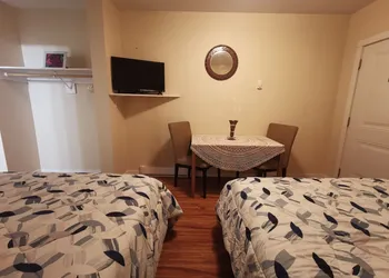 Coquihalla Motel hotel thumbnail 6