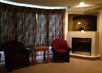 Western Budget Motel Peace River hotel thumbnail 3