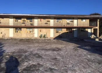 Modern Motel hotel thumbnail 6