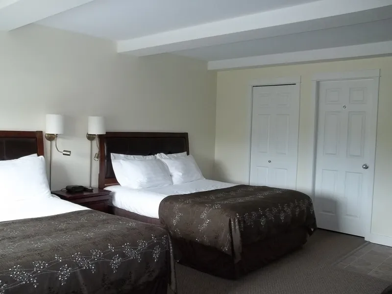The Bayshore Waterfront Inn hotel detail image 6