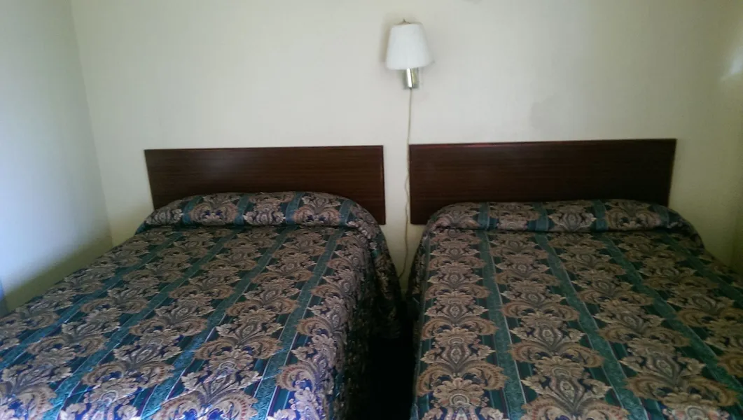 Deluxe Inn hotel detail image 6