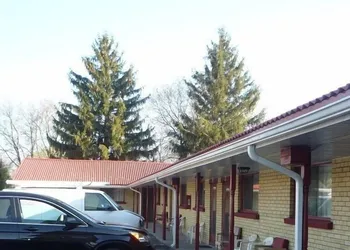 Lakeridge Motel hotel thumbnail 2