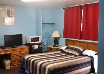 Lakeridge Motel hotel thumbnail 4