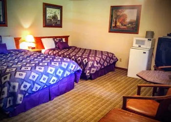 Silver Spruce Resort hotel thumbnail 6