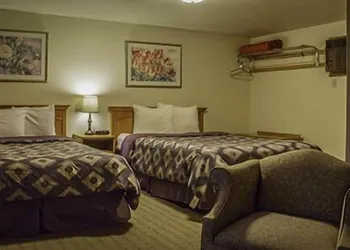 Silver Spruce Resort hotel thumbnail 7