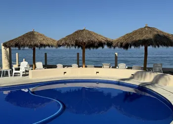 Hotel Barra de Navidad hotel thumbnail 4